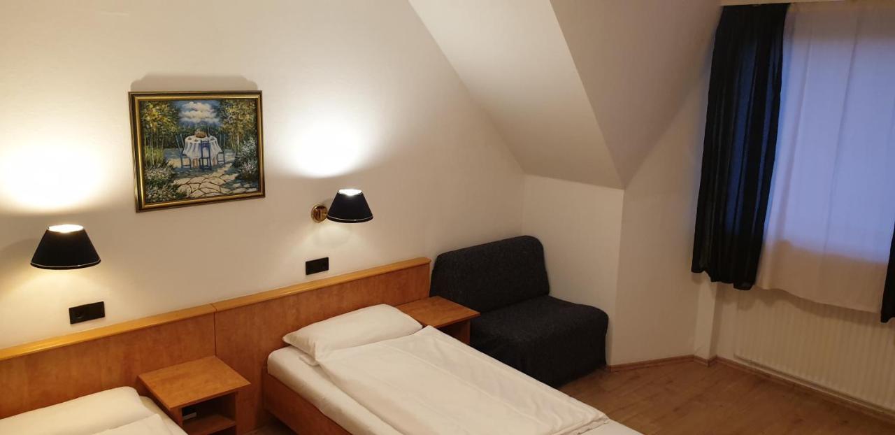 Hotel Gaya Bad Soden am Taunus Exterior photo